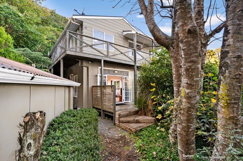 30 Rangiora Avenue, Kaiwharawhara, Wellington - Carousel 1