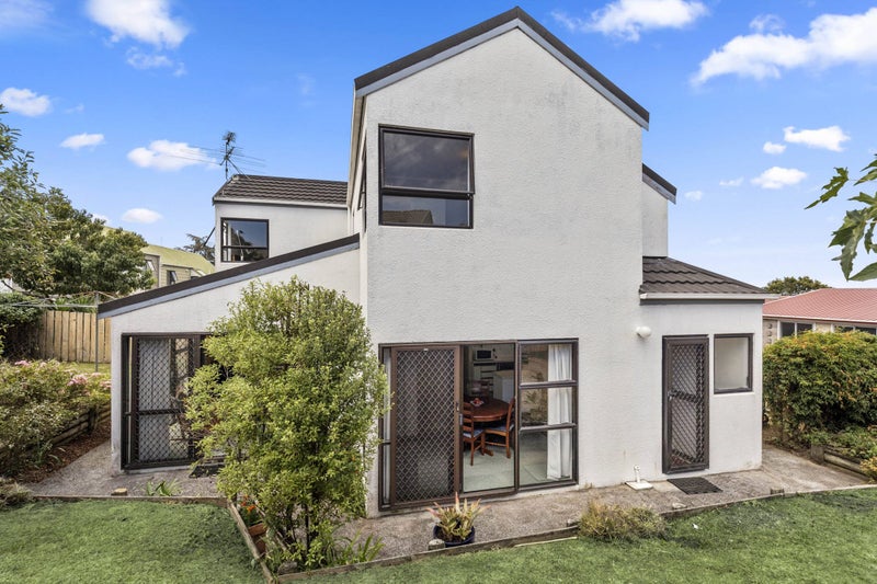 3/61 Sierra Street, Glendowie, Auckland - Carousel 2