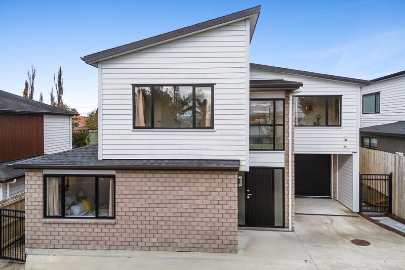 31D Bolton Street, Blockhouse Bay, Auckland - Carousel 1