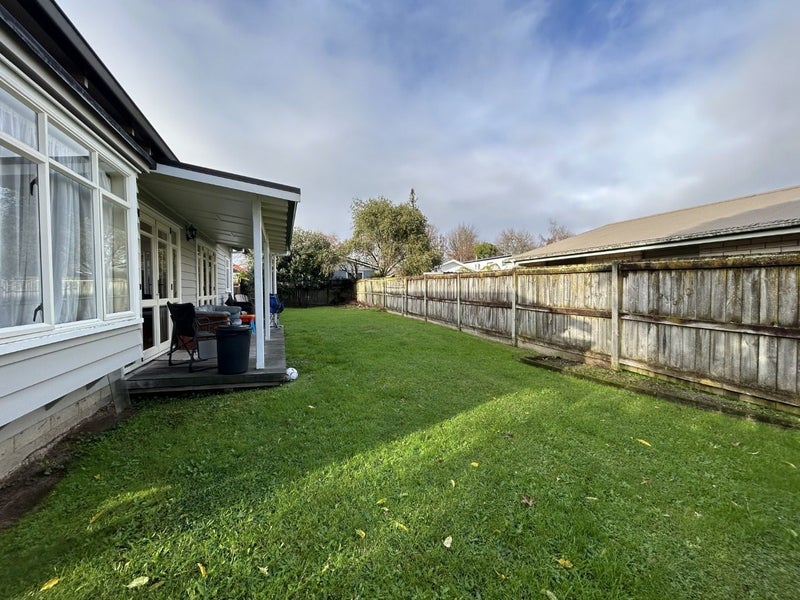 22 Stanley ST, Claudelands, Hamilton - Carousel 8