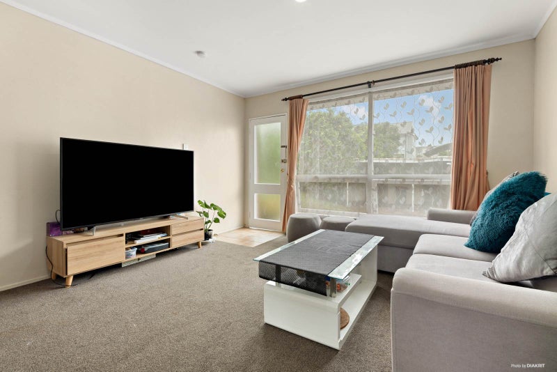 3/0 Victoria Street, Onehunga, Auckland - Carousel 2