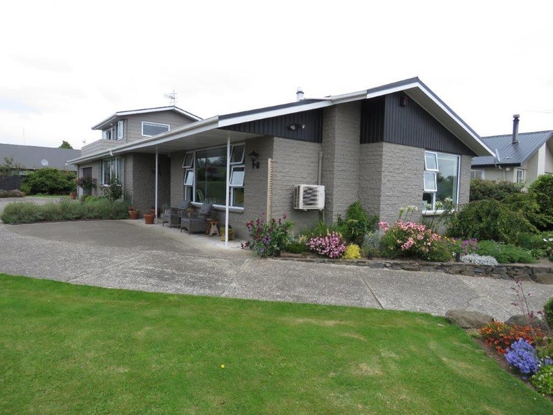 23 Pine Crescent, Hargest, Invercargill - Carousel 1