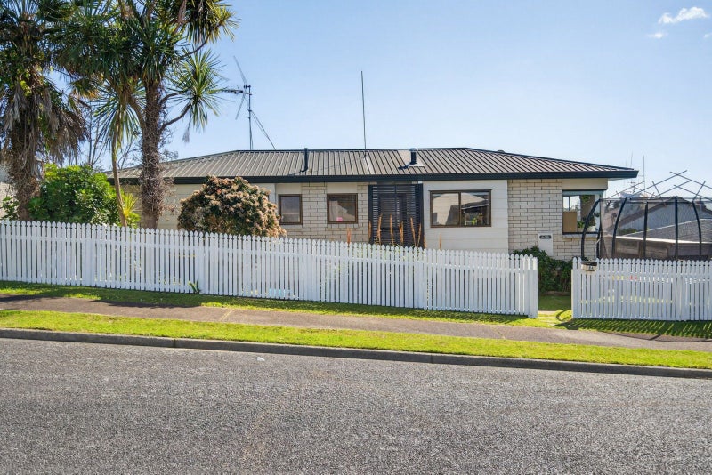 6A Te Arawa Place, Welcome Bay, Tauranga - Carousel 19