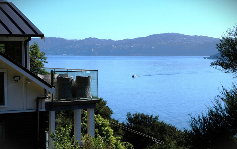 24 KORIMAKO RD, DAYS BAY, EASTBOURNE - Carousel 1