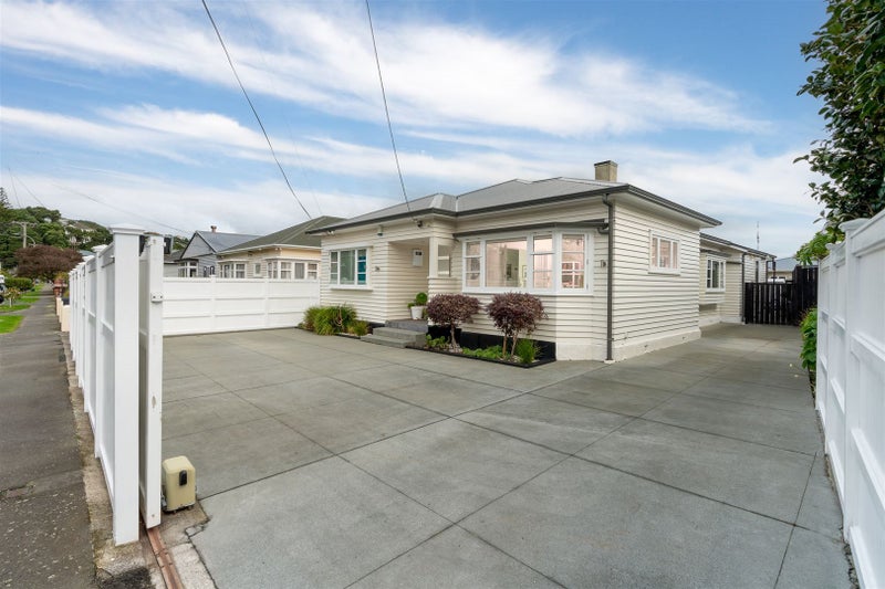 10 Bentinck Avenue, Strathmore Park, Wellington - Carousel 2