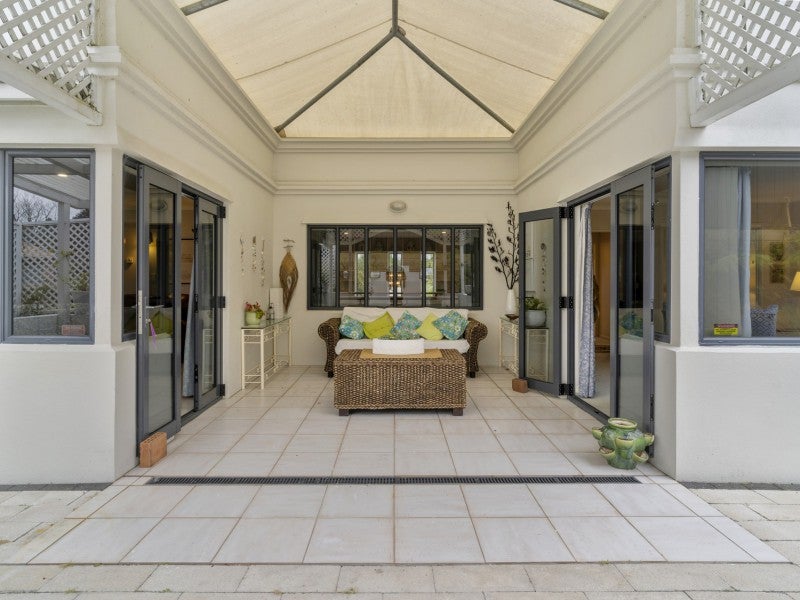 3 Scotney Mews, Bethlehem, Tauranga - Carousel 1