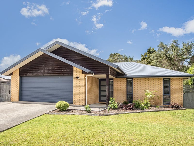 26 Lochiel Place, Kamo, Whangarei - Carousel 1
