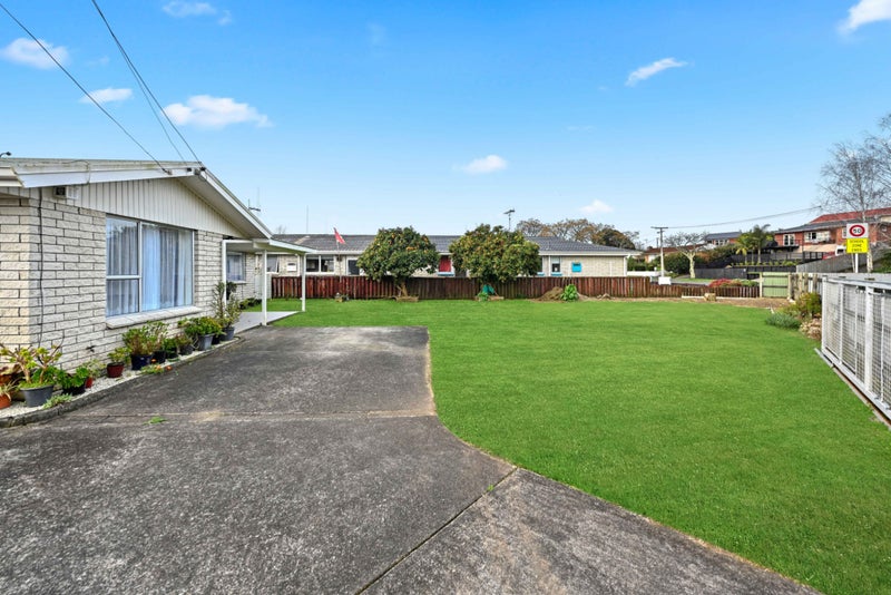 40 Livingstone Avenue, Nawton, Hamilton - Carousel 16