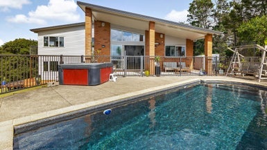 174 Forest Hill Road, Henderson, Auckland - Carousel 1