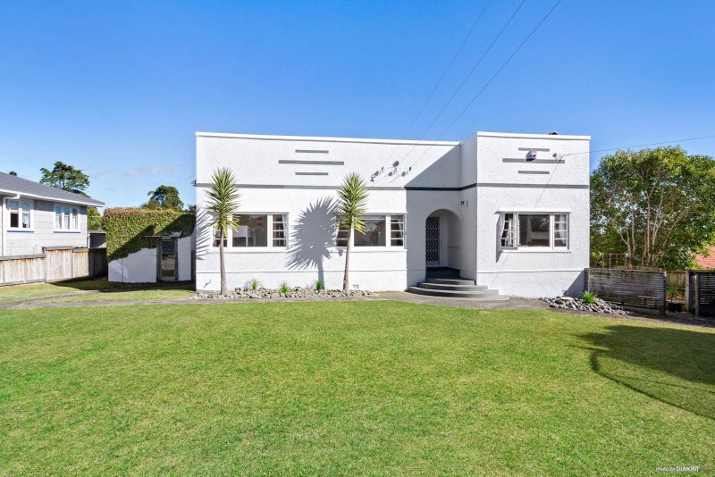 11 Ambler Avenue, Glen Eden, Auckland - Carousel 1