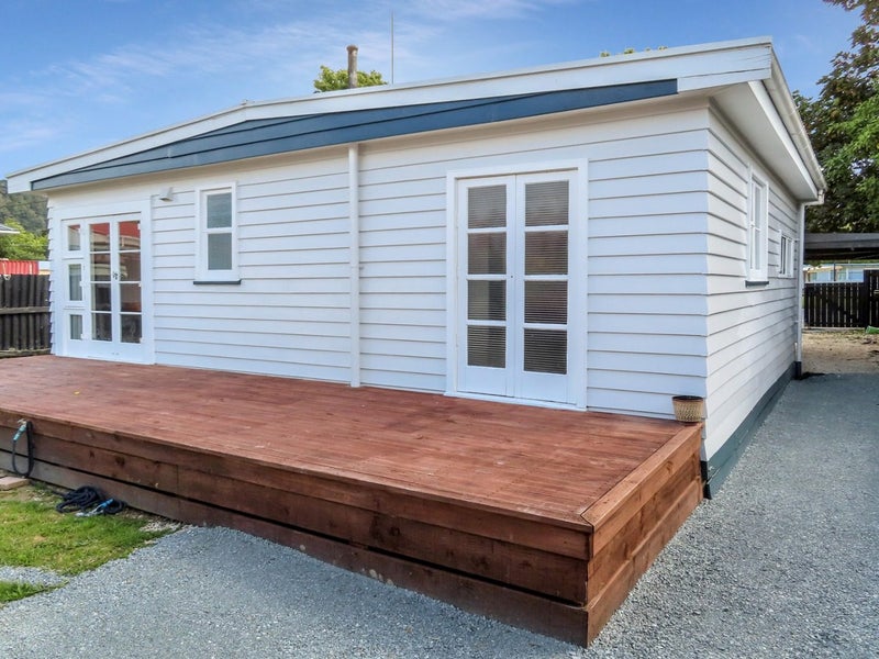 53 Ward Street, Trentham, Upper Hutt - Carousel 10