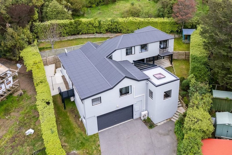 14 Heathvale Place, Heathcote Valley, Christchurch - Carousel 1