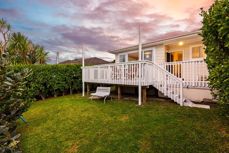 3/57 Sunnyside Road, Sunnyvale, Auckland - Carousel 2
