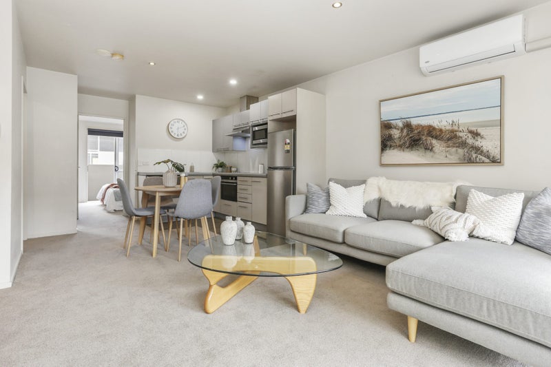 96A Michael Jones Drive, Flat Bush, Auckland - Carousel 2