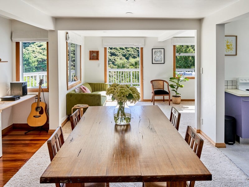 105 Cluny Road, Plimmerton, Porirua - Carousel 1