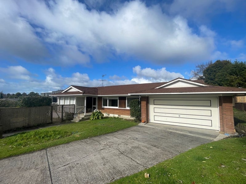 6 Wilbur Place, Pakuranga Heights, Auckland - Carousel 1
