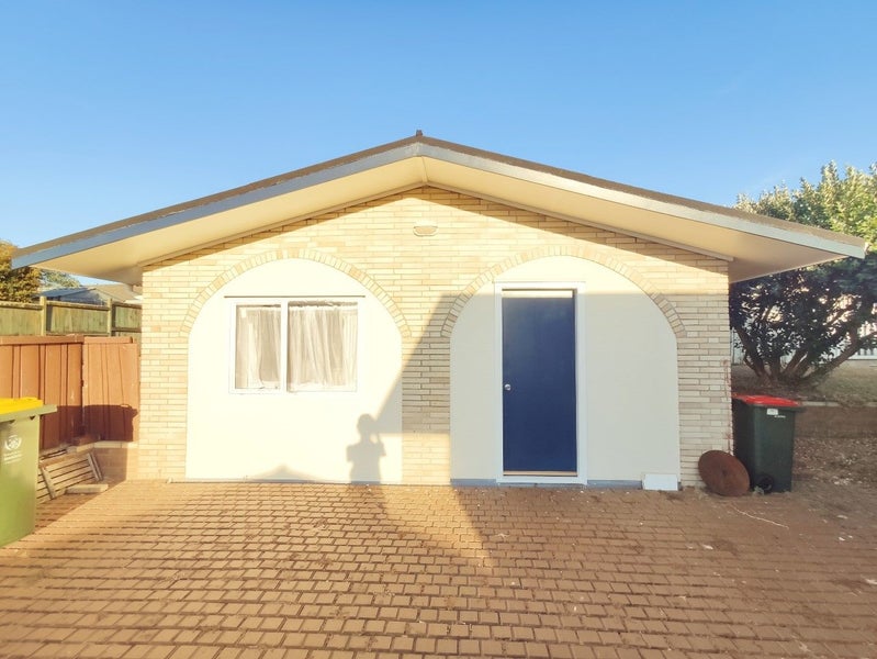 49 Stanniland Street, Sunnyhills, Auckland - Carousel 1