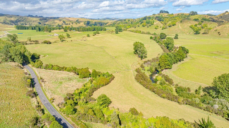 804D Pahiatua Pongaroa Road, Pahiatua, Pahiatua - Carousel 2