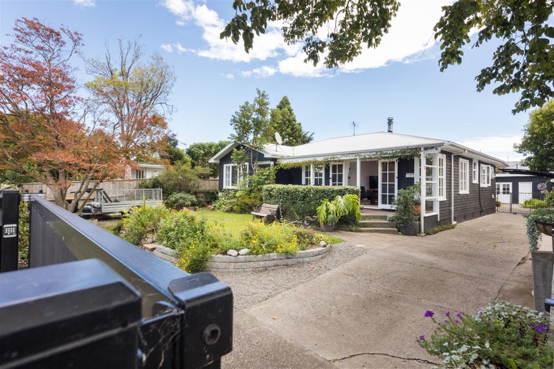 7 Galway Avenue, Hokowhitu, Palmerston North - Carousel 2