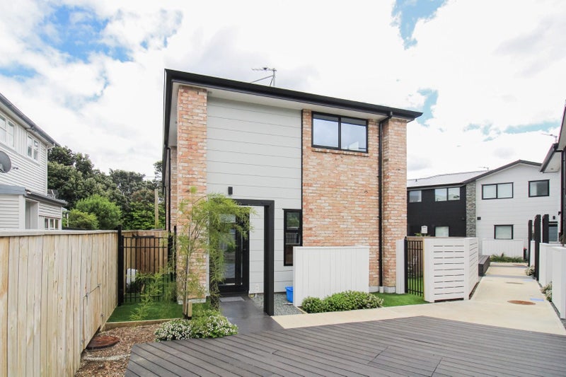 4/123 Cambridge Terrace, Fairfield, Lower Hutt - Carousel 1