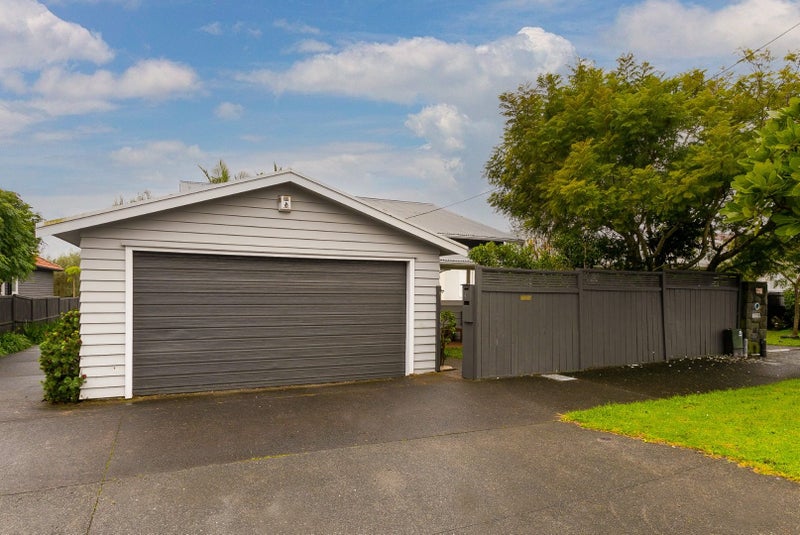 47 Moa Road, Point Chevalier, Auckland - Carousel 17
