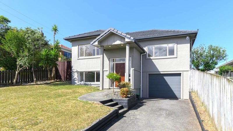 697A Richardson Road, Mount Roskill, Auckland - Carousel 1