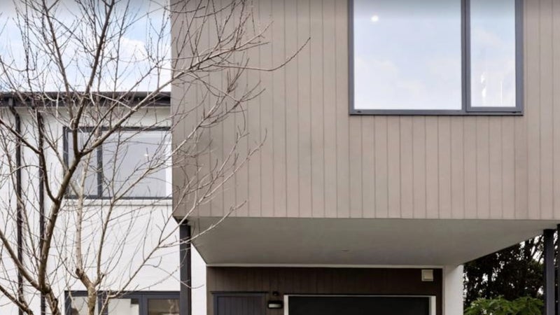 33 Komanawa Lane, Mount Wellington, Auckland - Carousel 1