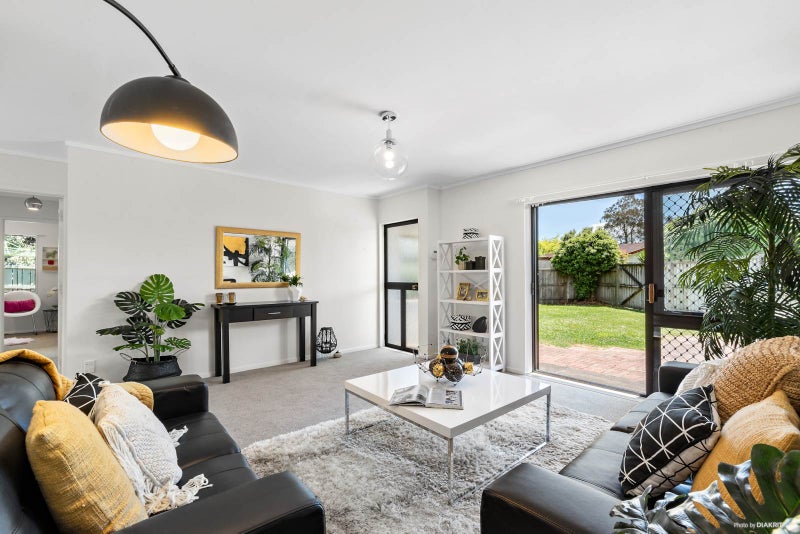 30 Kindergarten Drive, Conifer Grove, Takanini - Carousel 2