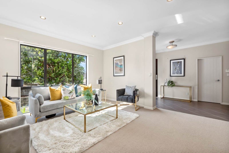 8 Tekapo Rise, Fairview Heights, Auckland - Carousel 1