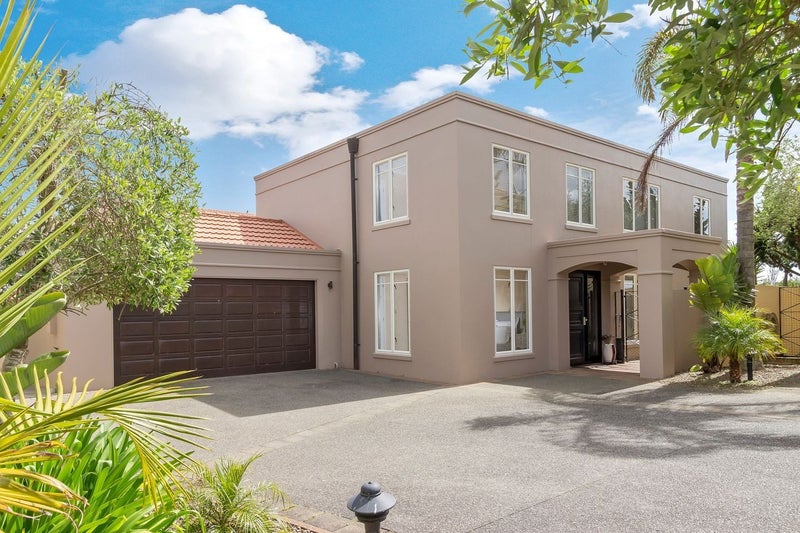 13 Haven Crest, Somerville, Auckland - Carousel 1