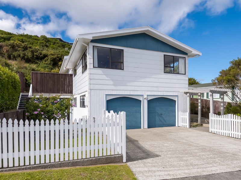 20 Kaitangata Crescent, Kelson, Lower Hutt - Carousel 18