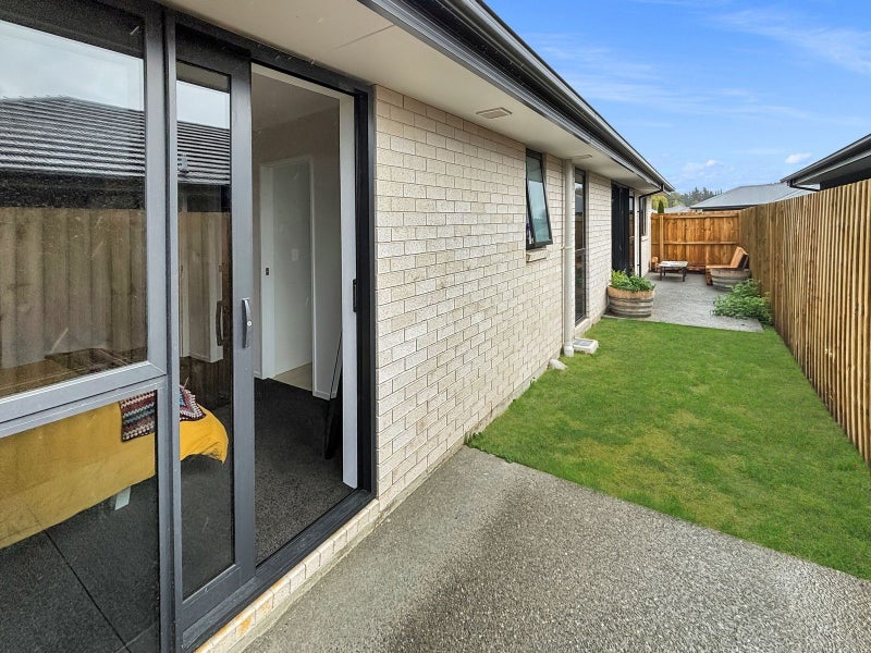 7 Ellesmere Street, Marshland, Christchurch - Carousel 13