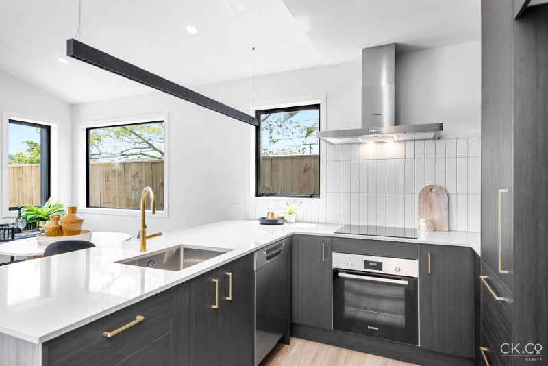 37 Murray Street, Wallaceville, Upper Hutt - Carousel 2