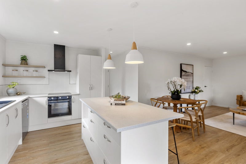 13 Landow Place, Henderson, Auckland - Carousel 2