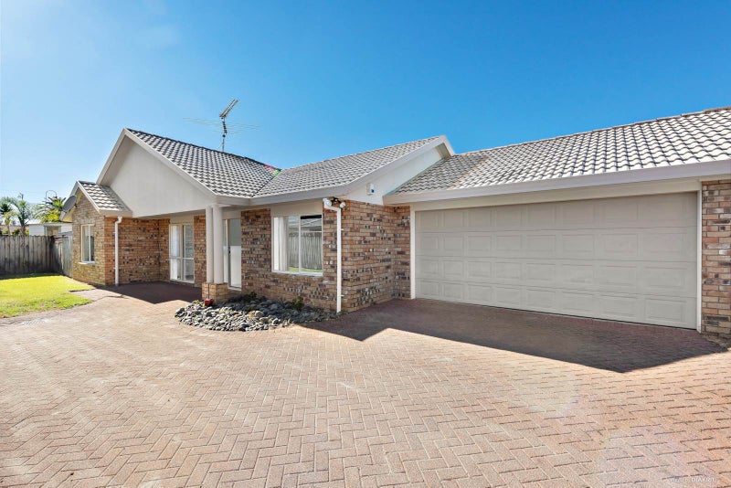35 Sheriff Place, Randwick Park, Auckland - Carousel 2