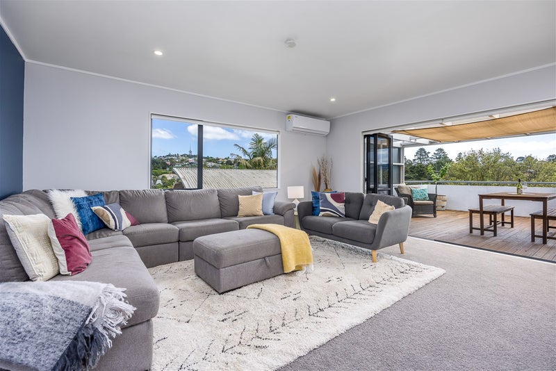 2 Mizen Court, Torbay, Auckland - Carousel 1