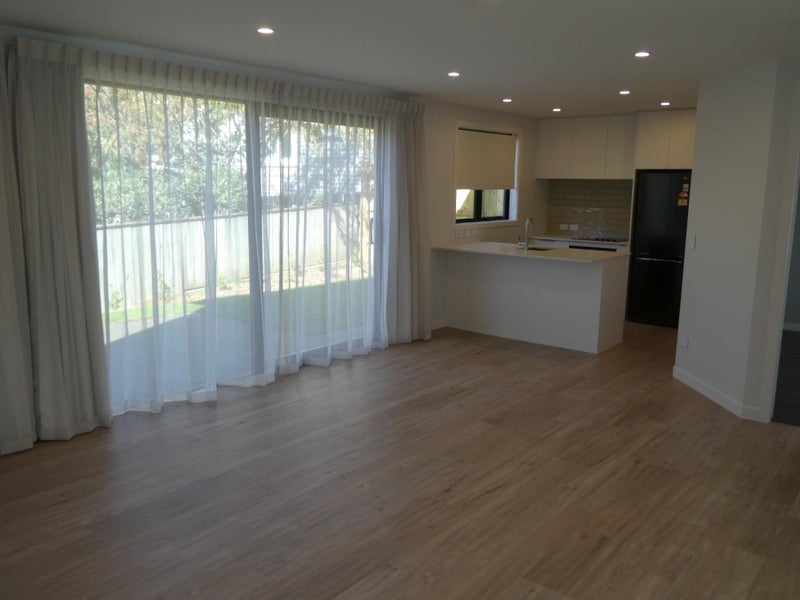 3 Monaghan Avenue, Karori, Wellington - Carousel 2