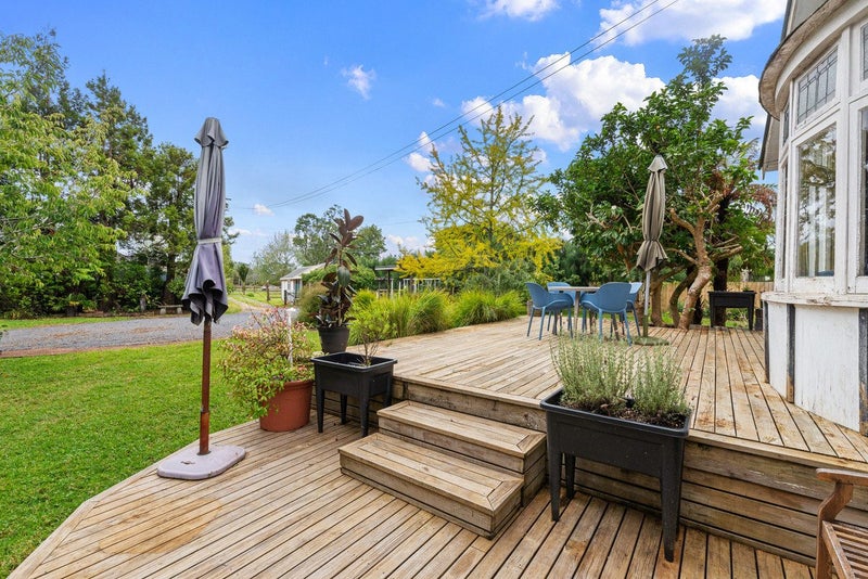 9 Taupaki Road, Henderson - Carousel 1