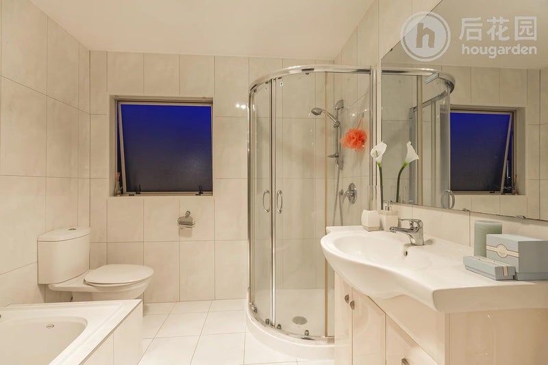 1 Birchlands Road, Flat Bush, Auckland - Carousel 21