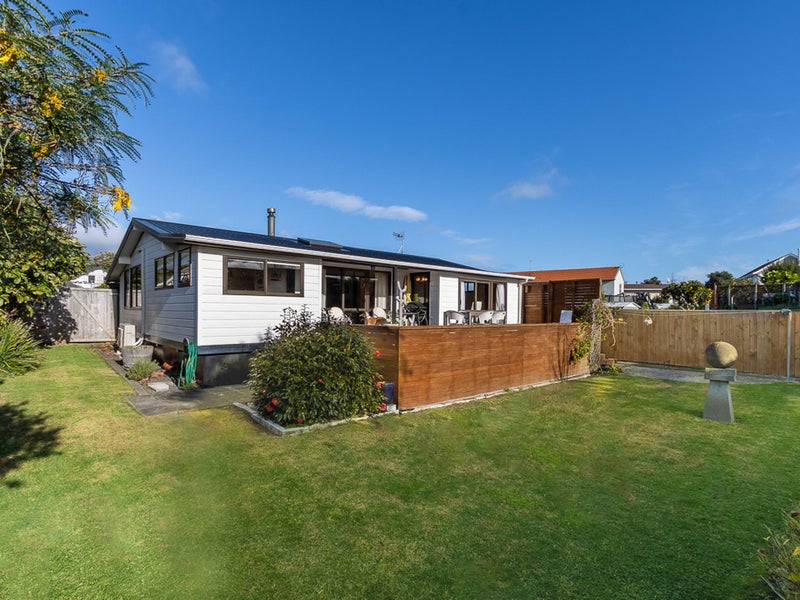 9 Tudor Court, Paraparaumu Beach, Paraparaumu - Carousel 2