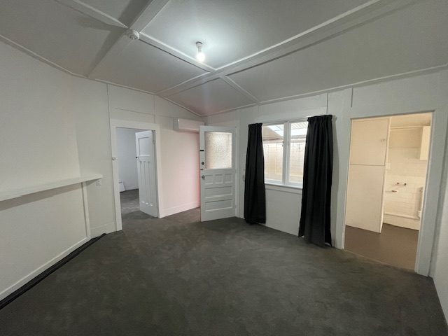 21 Cecil Road, Milford, Auckland - Carousel 2