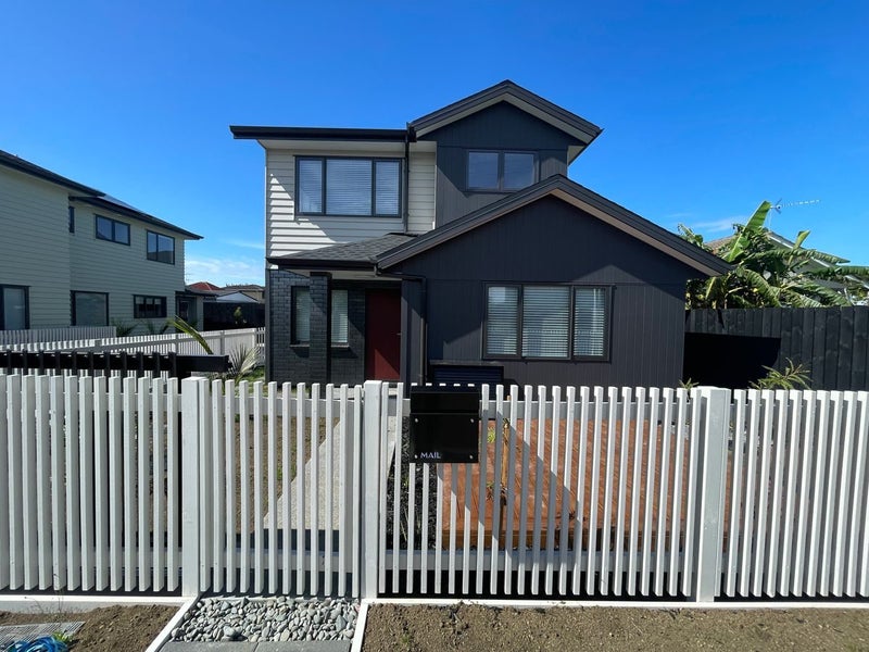 1 Mona Vale, West Harbour, Auckland - Carousel 26