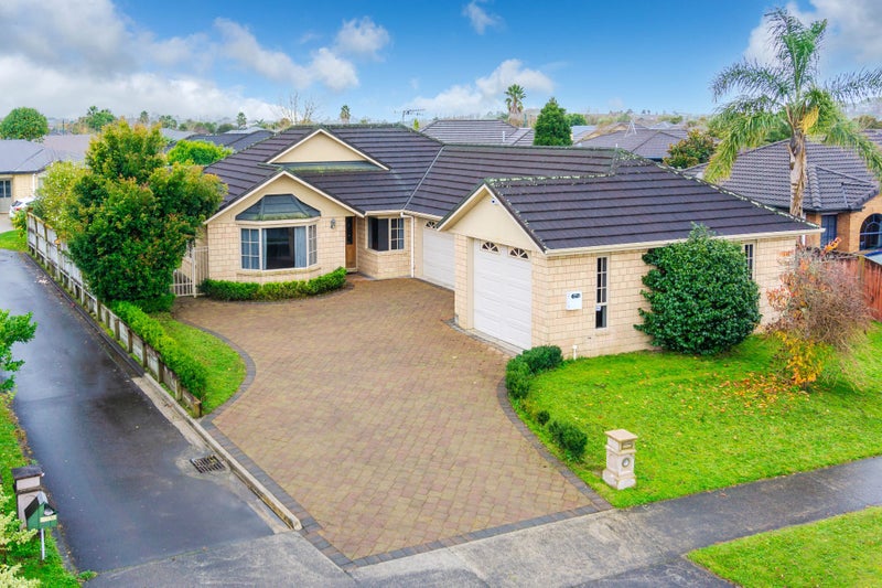 32 Miers Glade, Rototuna North, Hamilton - Carousel 36