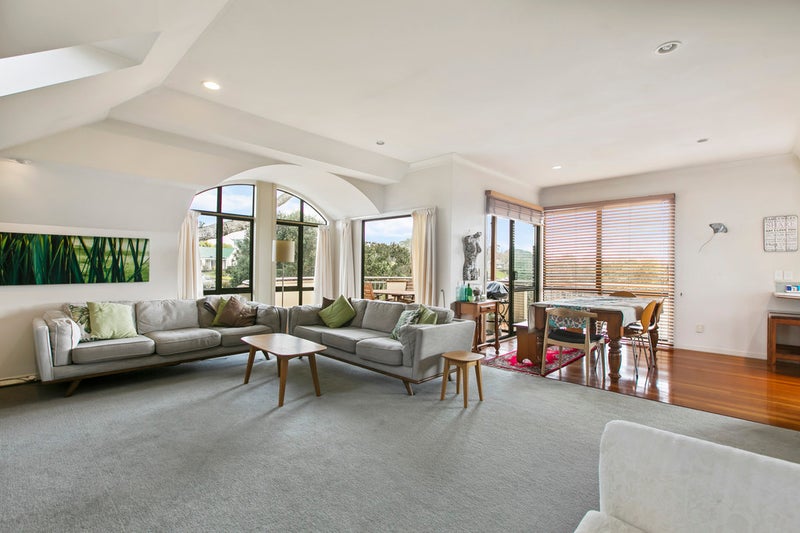 2/36 Sale Street, Howick, Auckland - Carousel 2