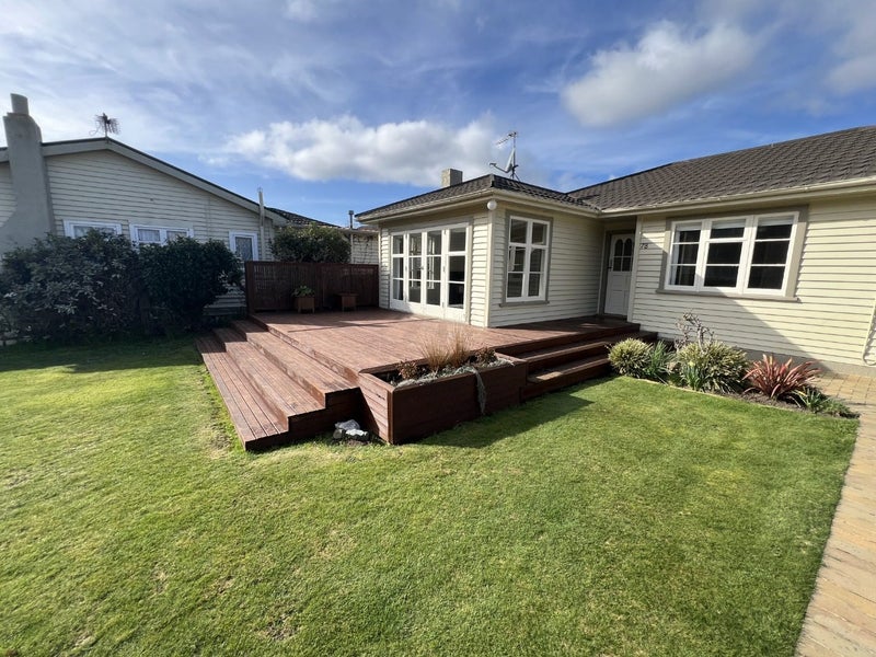 78 Oxford Street, Tawa, Wellington - Carousel 26