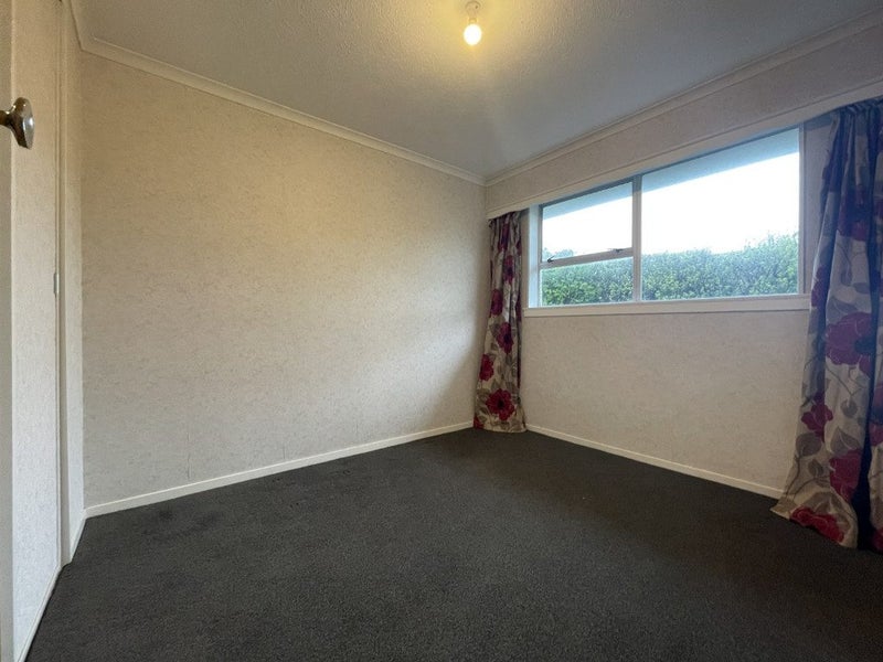 0 Racecourse Road - Carousel 9