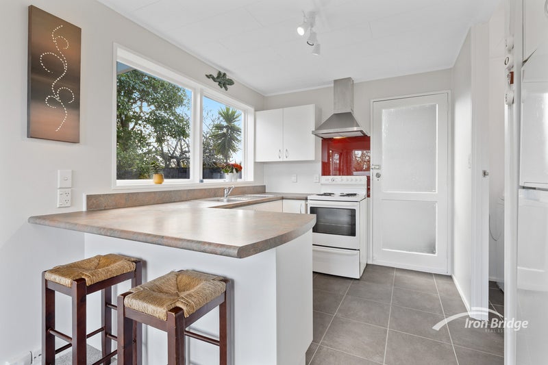 2/29 Neptune Avenue, Beach Haven, Auckland - Carousel 2