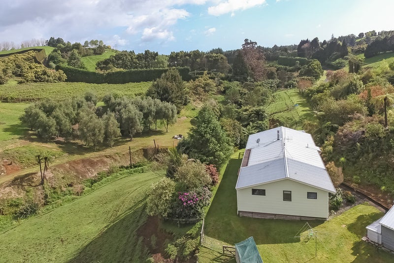 210 Youngson Road, Tauranga - Carousel 24