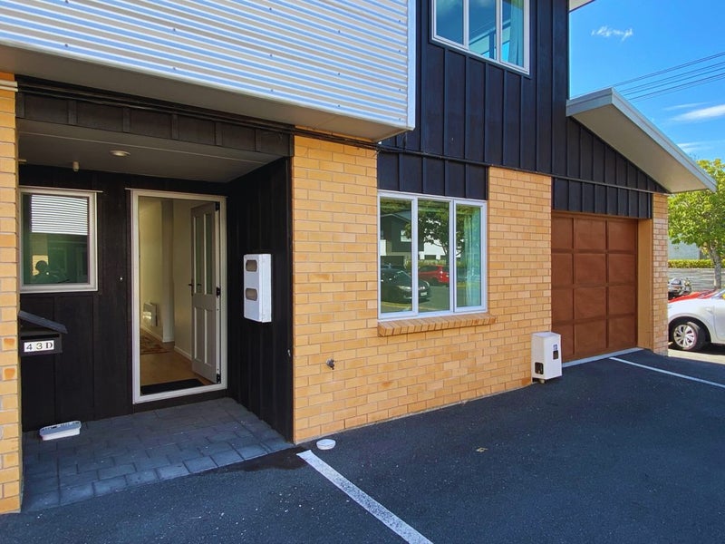 43D Cook Street, Hamilton East, Hamilton - Carousel 13