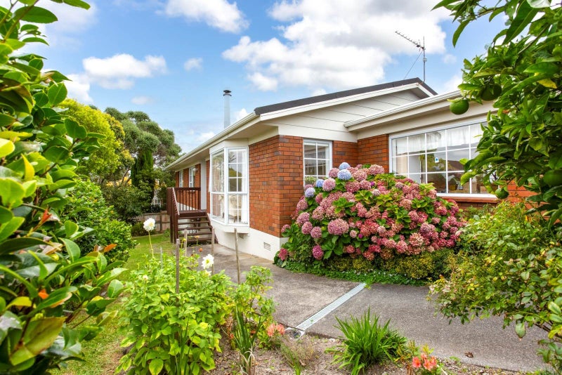 2/154 Deep Creek Road, Torbay, Auckland - Carousel 2